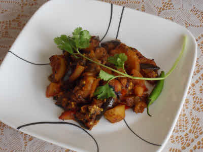 Aloo Baingan is ready to serve