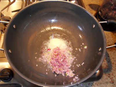 Fry onion and ginger-garlic for gobhi manchurian gravy