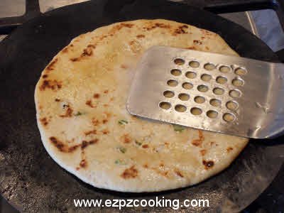 Cook gobhi parantha