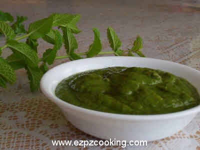 Mint Coriander Chutney is ready