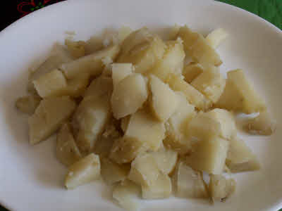 Cubed boiled potatoes