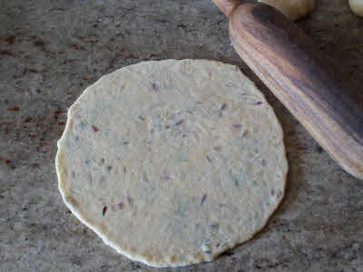 Rolling Aloo Stuffed Roti