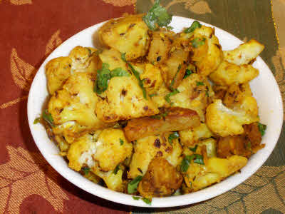 Phool Gobhi Aloo ready to eat