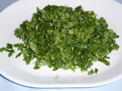 chop methi leaves