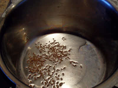 Crackle cumin for moong dal snack