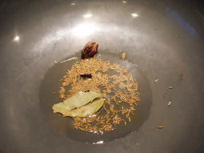 Crackle cumin seeds for Rajma