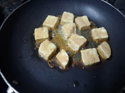 Cooking paneer