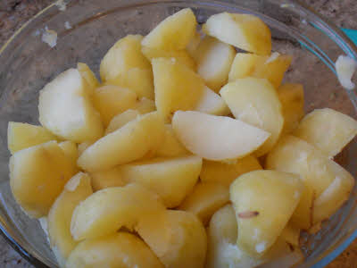 Cut potatoes