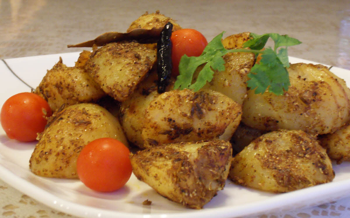 Spicy Sukhe Aloo