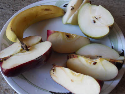 Cut fruits in wedges