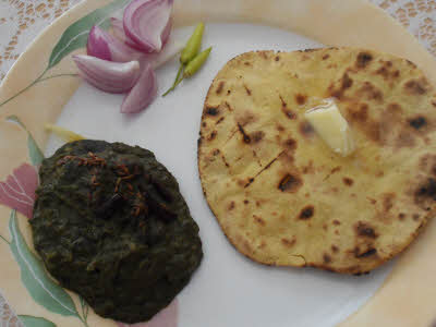 Makki Ki Roti and Sarson Ka Saag