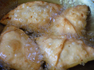 Fry samosa