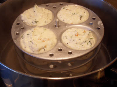 Make rawa idlis