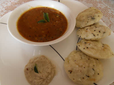 Serve Rawa Idlis