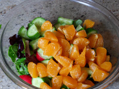 Peel mandarin for salad