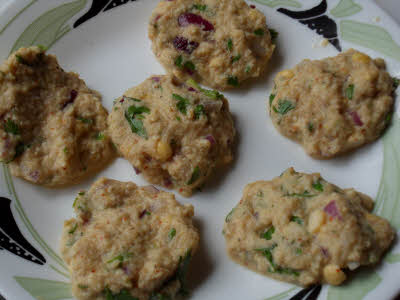 Fry chana dal vada