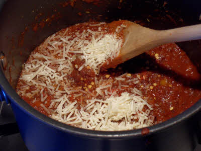 Make sauce for pasta