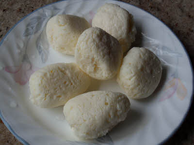 Squeeze rasgullas