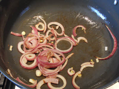 Caramalize the onion for roti paranta dip
