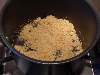 Boil quinoa for Vegetable Momos/dumplings