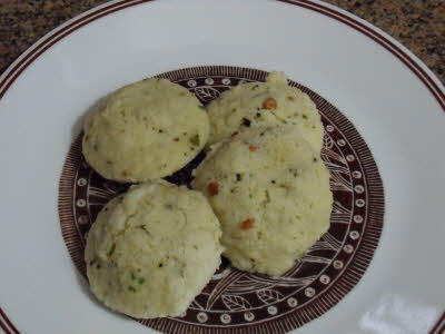 Regular idli