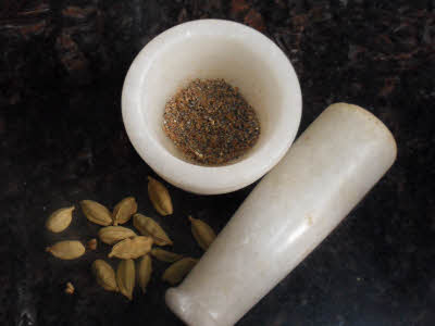 Ground cardamom