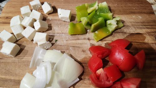 Cut paneer and capsicum