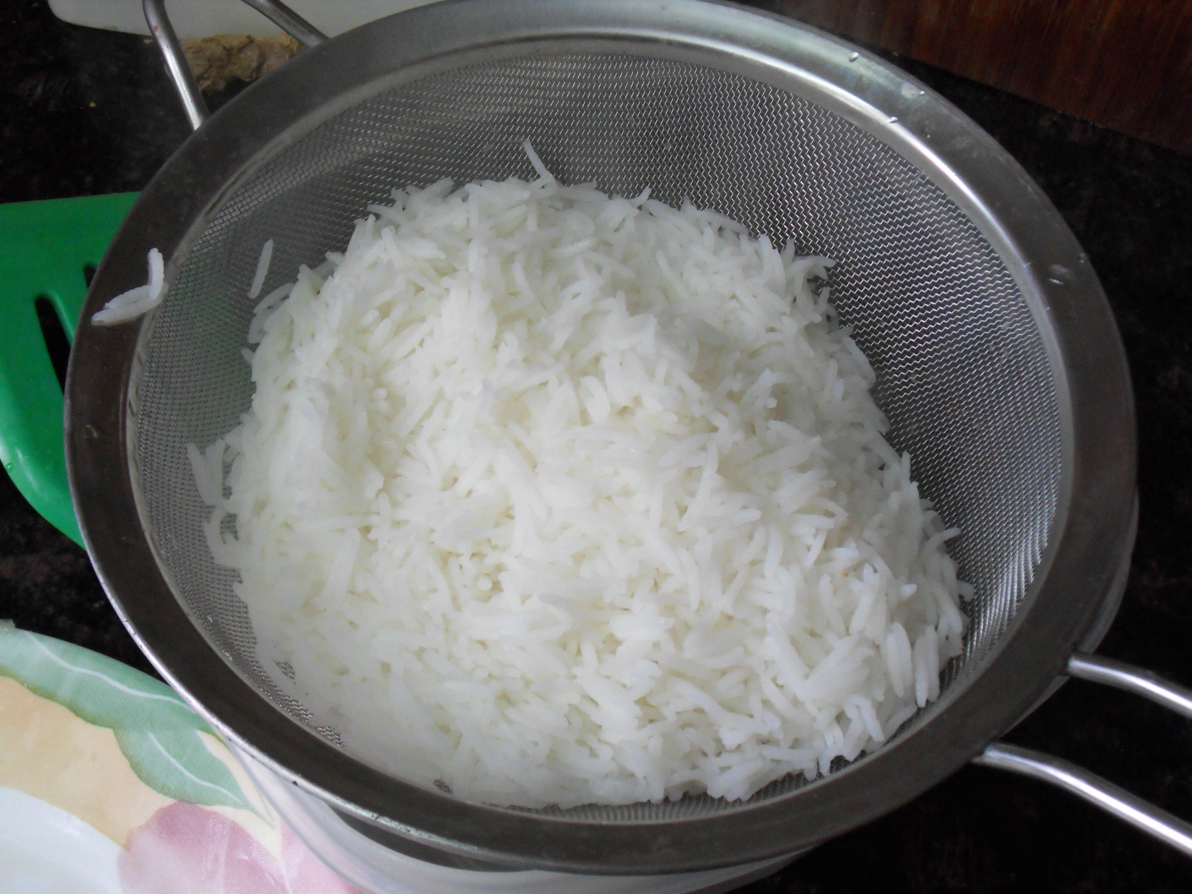 Cooked and drained rice