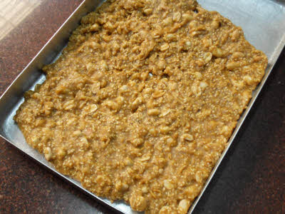 Set the jaggery mixture in a tray
