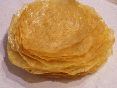 Stack aloo papad in a box