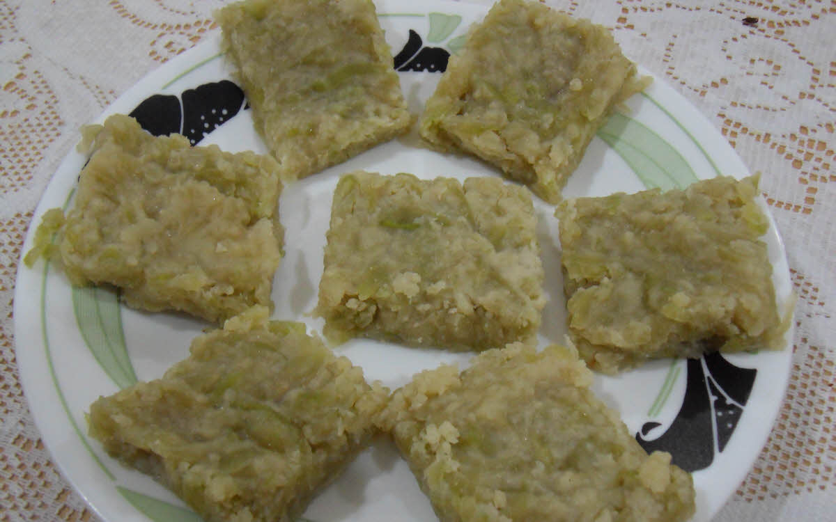 Lauki Ki Barfi (Opu Barfi)