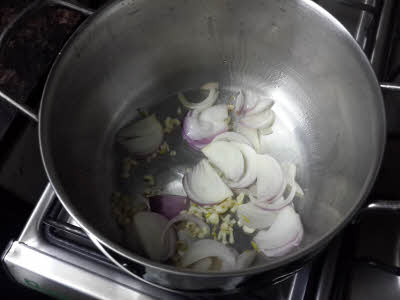 Fry onions for Vegetable Thukpa