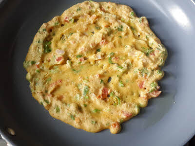 Spread Moong Dal Cheela mixture