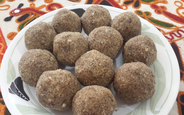 Alsi Ke Laddoo