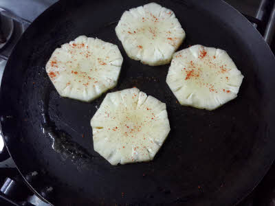 Cook pineapple roundels