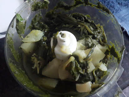 Boiled palak leaves