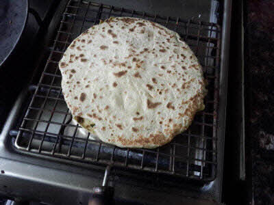 Making methi roti