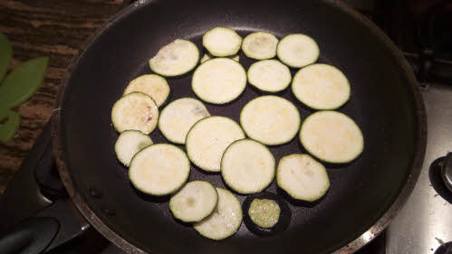 Fry zucchini