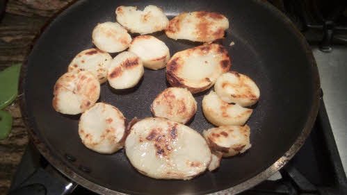 Frying potatoes