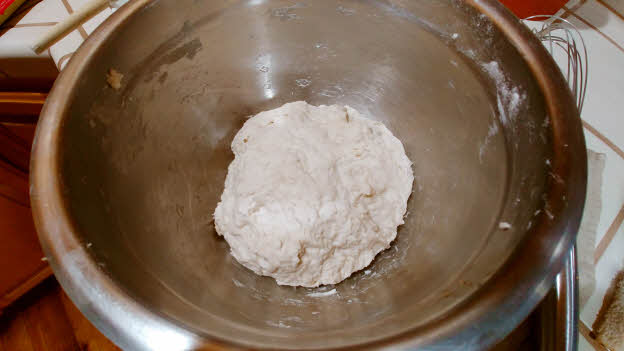 Make the dough for no knead bread