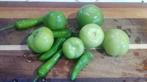 Wash tomatillos and peppers