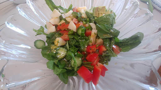 Mix vegetables and dressing