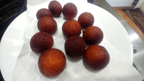 Cool the gulab jamun balls