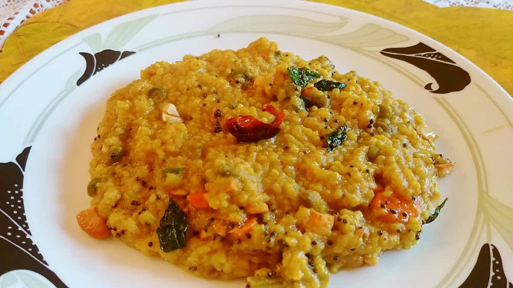 Bisi Bele Bhaat - Hot Lentil Rice - EZPZ Cooking